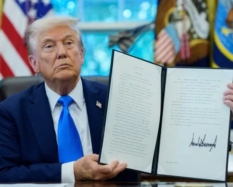 Trump Issues Executive Order Imposing Annual $100,000 Charge on Work Visa Applications
